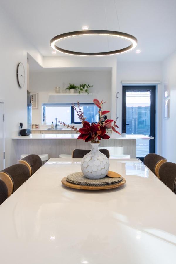 Walk To Riverside Market 4 Bed 4 Bath With Car Park 크라이스트처치 외부 사진